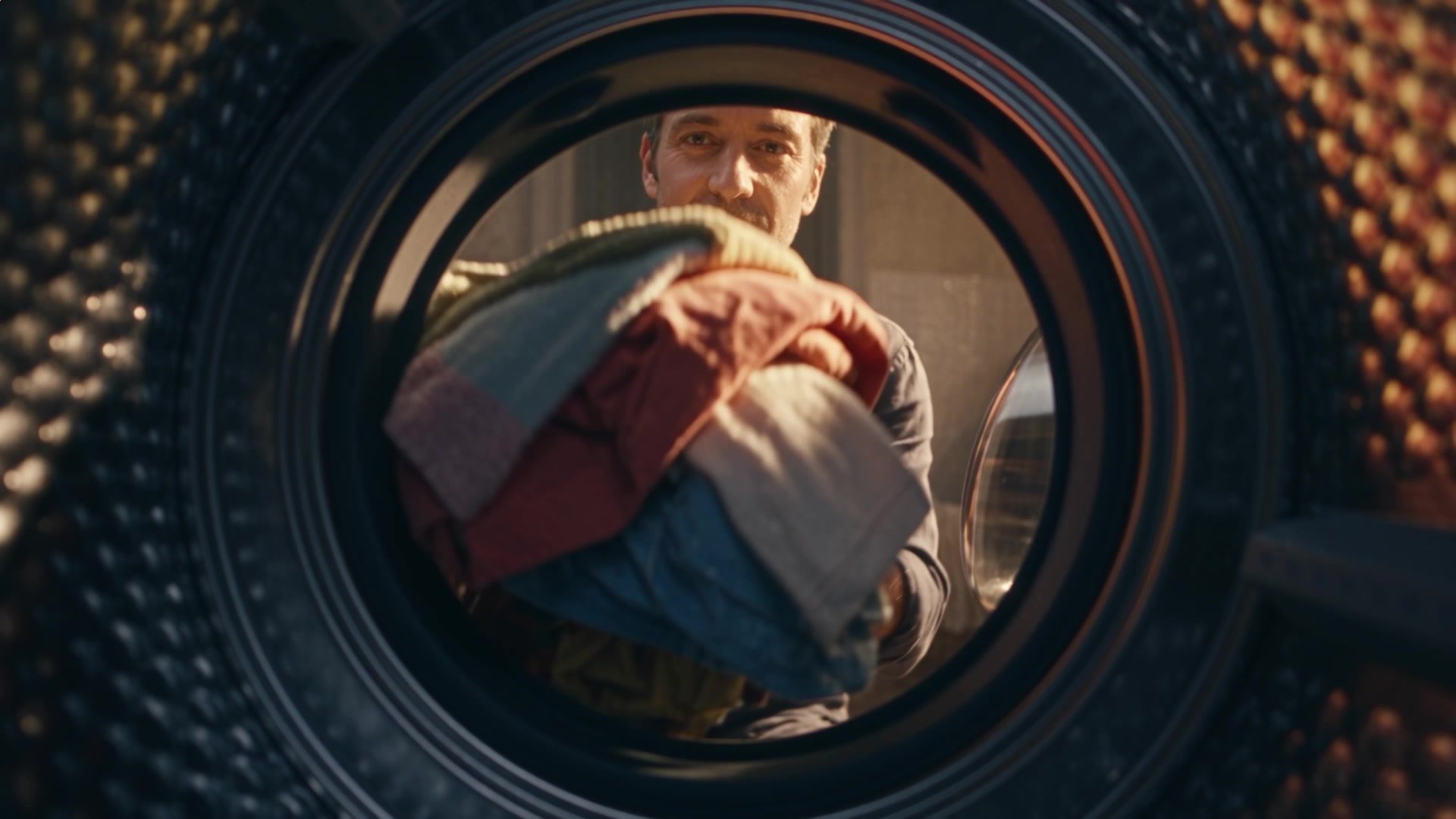 Persil - The Future of Laundry, Online spot